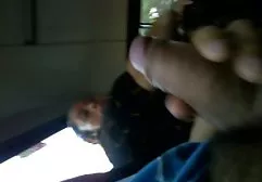 和妈妈约会，和朋友在沙发上安排了一个热门的ЖМЖ