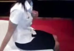 坚硬铸造最美丽的女孩