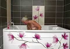 年轻的simpotnaya意大利人是性交的俄罗斯黑帮