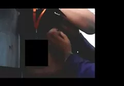 可爱的红发来按摩，并得到热性