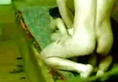 从小黑发的黑发业余色情视频