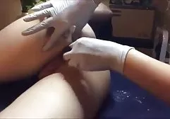 黑人他妈的Mamilyu债务人