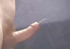 美丽丰满的黑发不能否认自己的性快感