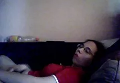 一个年轻人的成熟女人热情地操，但这只是一个梦