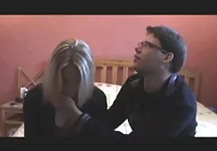 这家伙很幸运他妈的两个超级金发女郎