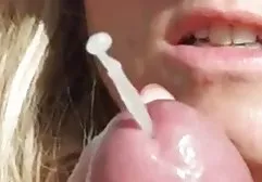 贱人脱了衣服，摸了摸毛裆