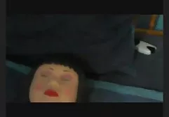 可爱的金发女孩铸造华丽的性爱