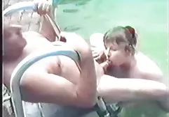 他用一个大屁股弯曲俄罗斯熟女并且对演员表演