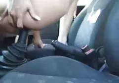 丈夫在业余相机面前乱搞妻子并带来性高潮。