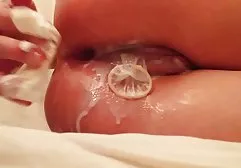 华丽的黑发与她的情人有浪漫的性爱