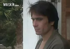 可爱的机器人女孩被她的粉丝热情地操。