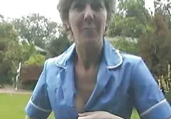 对于被咬的披萨混血儿硬性交黑发女性在屁股